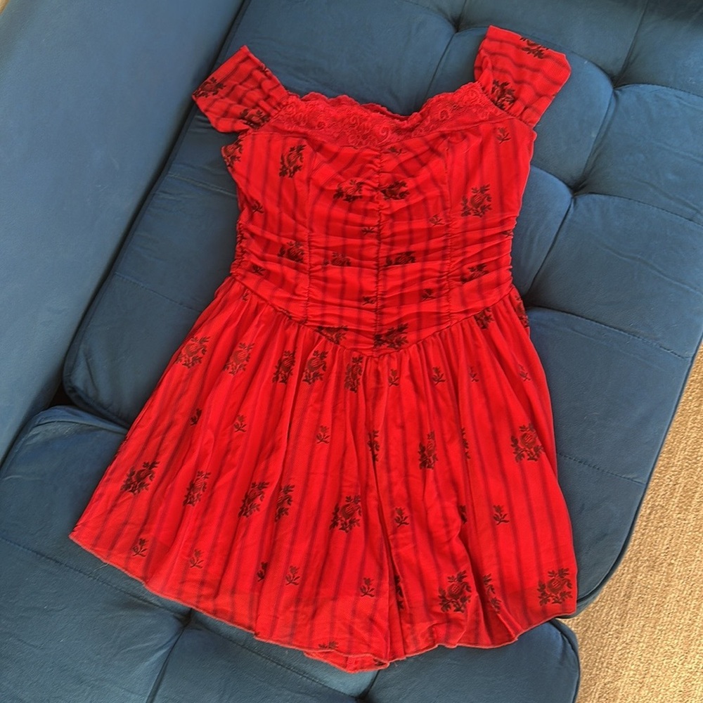 Red Floral Off-Shoulder Vacation Romper
